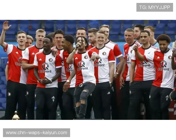 费耶诺德拟签荷兰未来中场，培养战略落地